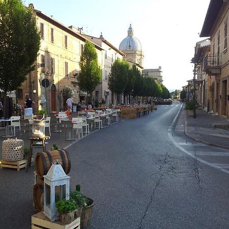 La Corte Degli Angeli Locazioni Turistiche Ассізі Екстер'єр фото